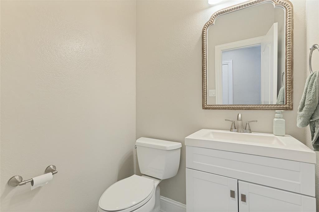 136 S College Street Property Photo 17