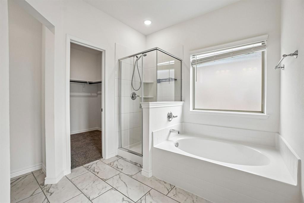 1915 Seminole Drive Property Photo 15