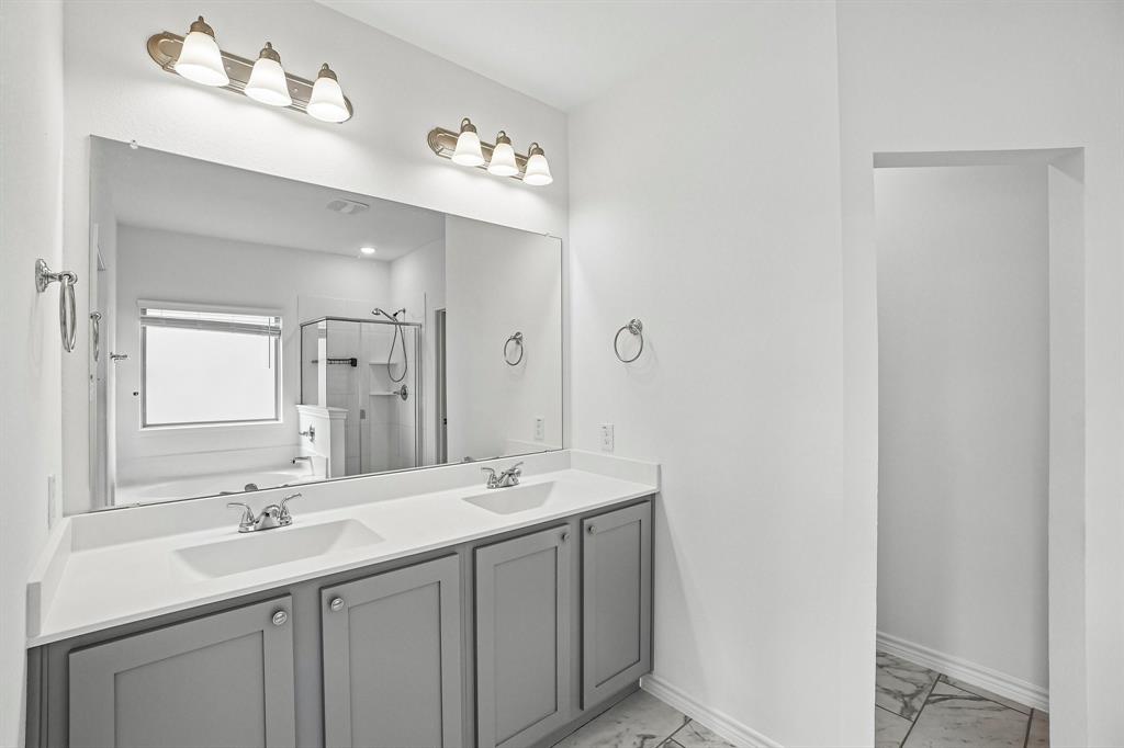 1915 Seminole Drive Property Photo 16