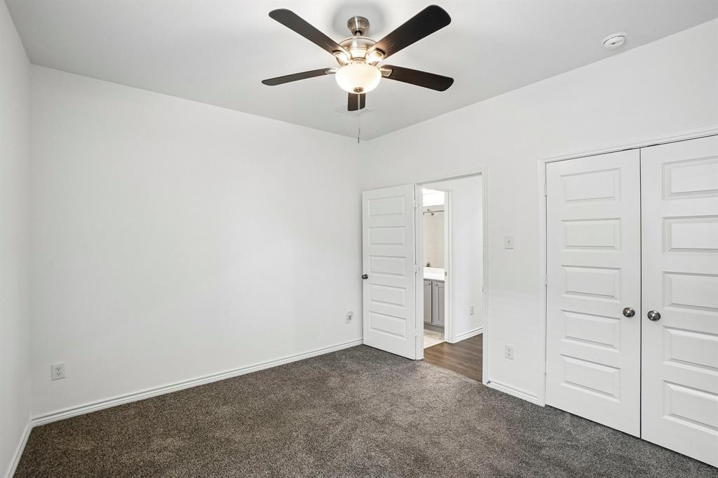 1915 Seminole Drive Property Photo 18