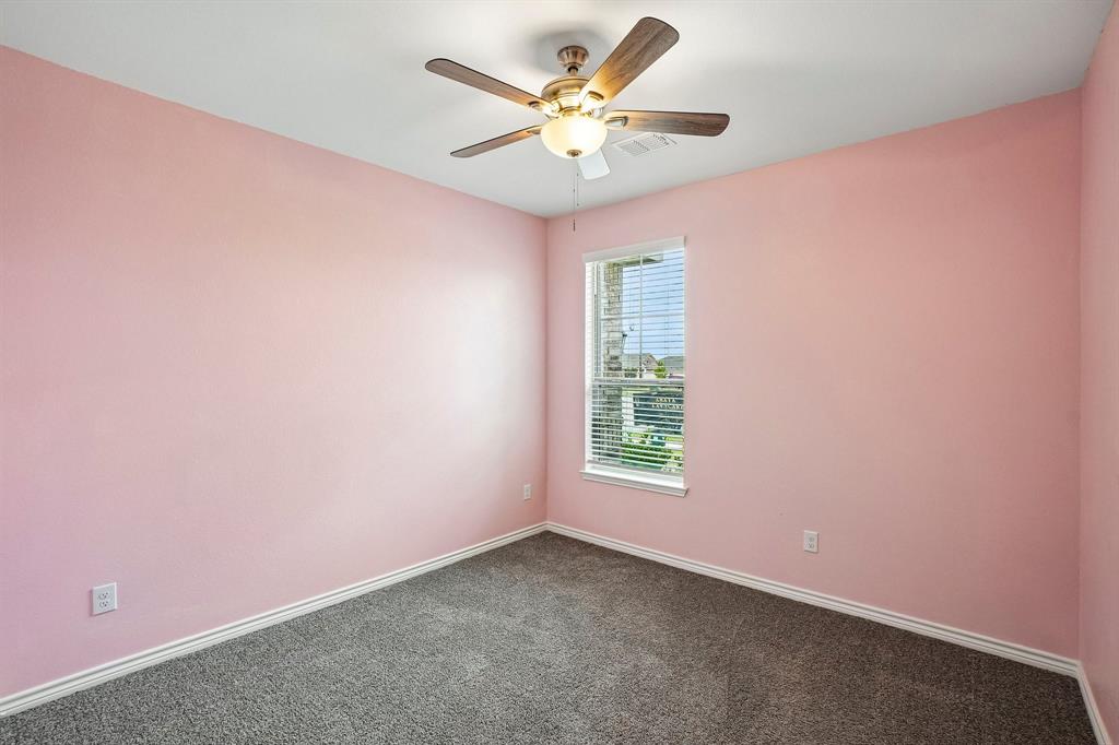 1915 Seminole Drive Property Photo 19