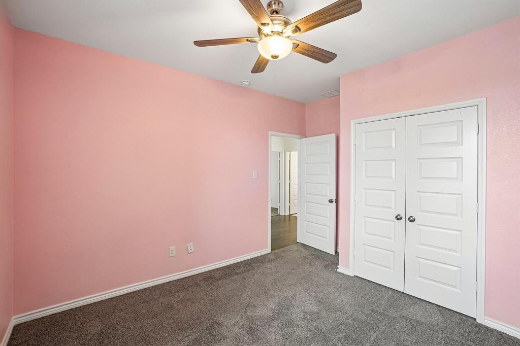 1915 Seminole Drive Property Photo 20