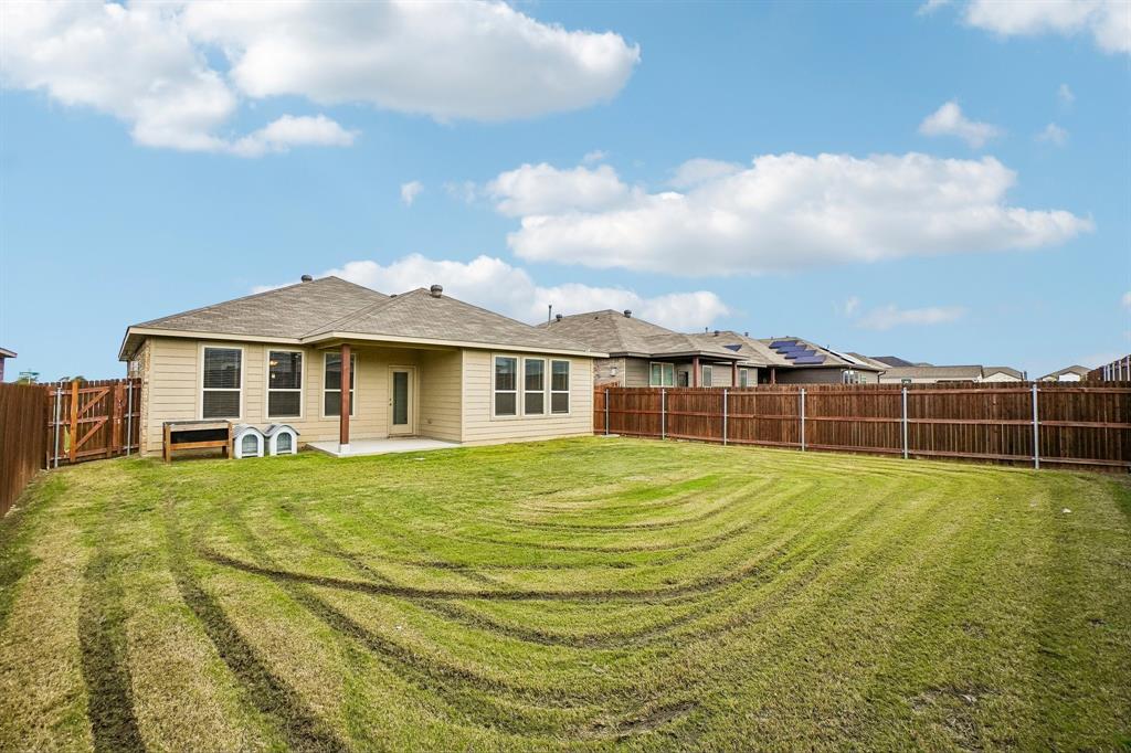1915 Seminole Drive Property Photo 22
