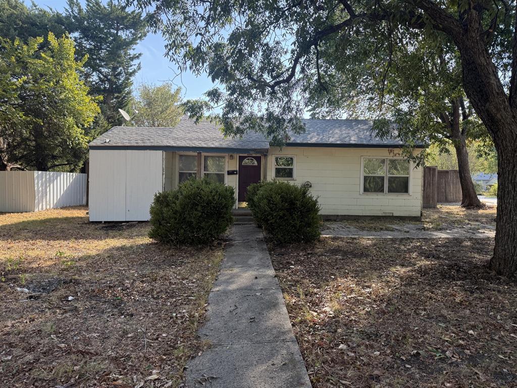 1800 Cottonwood Road Property Photo 1