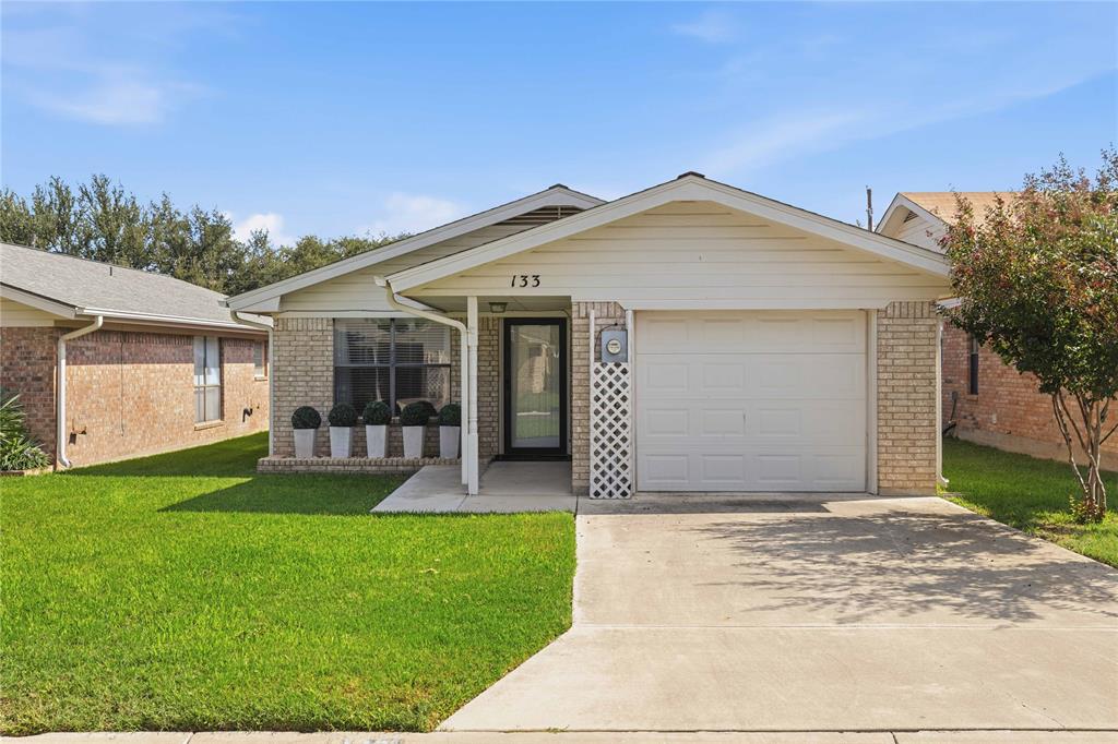 133 Azalea Drive Property Photo 1