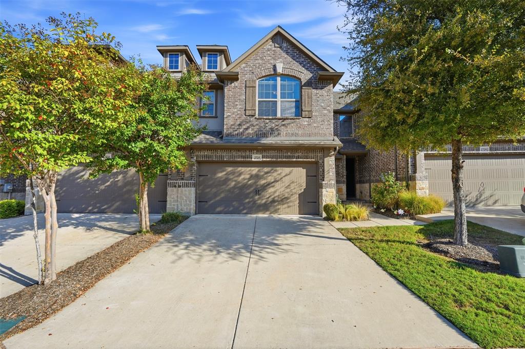 2725 Starburst Drive Property Photo 1