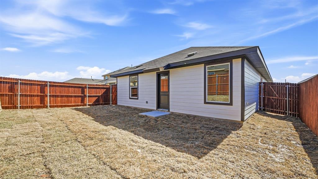 1320 Denim Street Property Photo 33