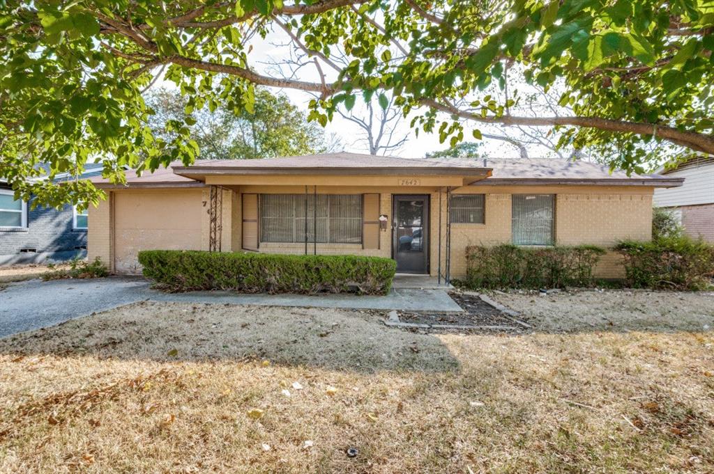 7642 Woodspan Drive Property Photo 1