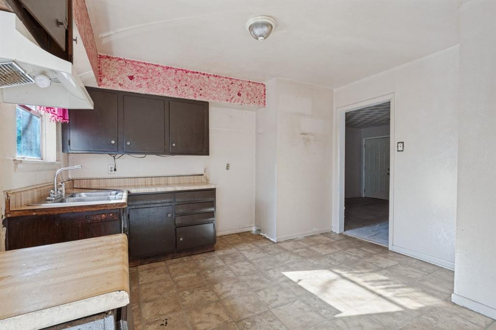 7642 Woodspan Drive Property Photo 10