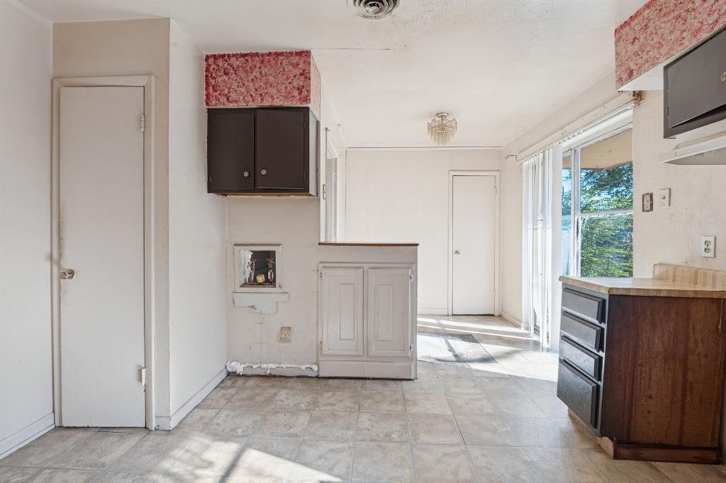 7642 Woodspan Drive Property Photo 11