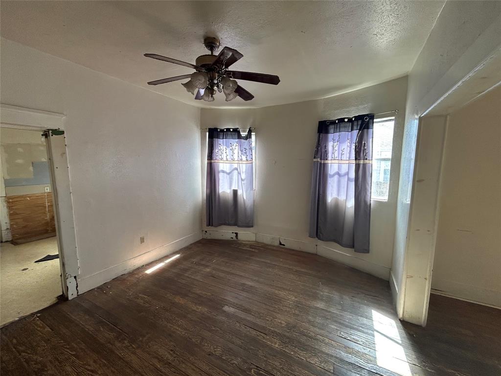 428 W 7th Street Property Photo 8