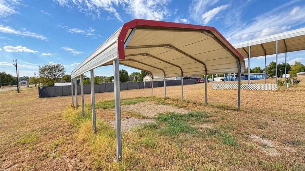 499 Whitefoot Property Photo 2