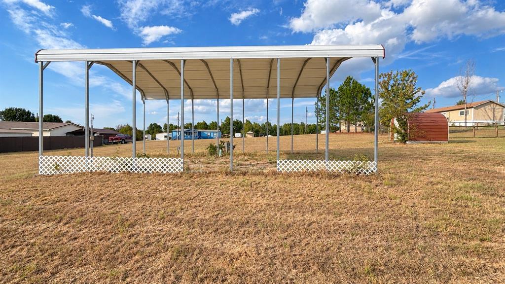 499 Whitefoot Property Photo 3