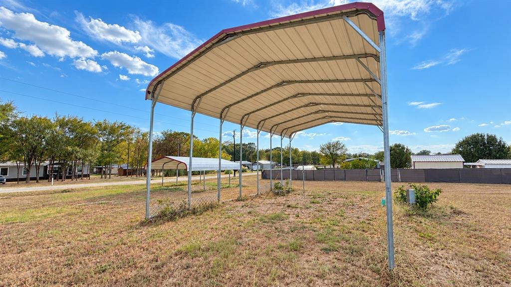 499 Whitefoot Property Photo 4