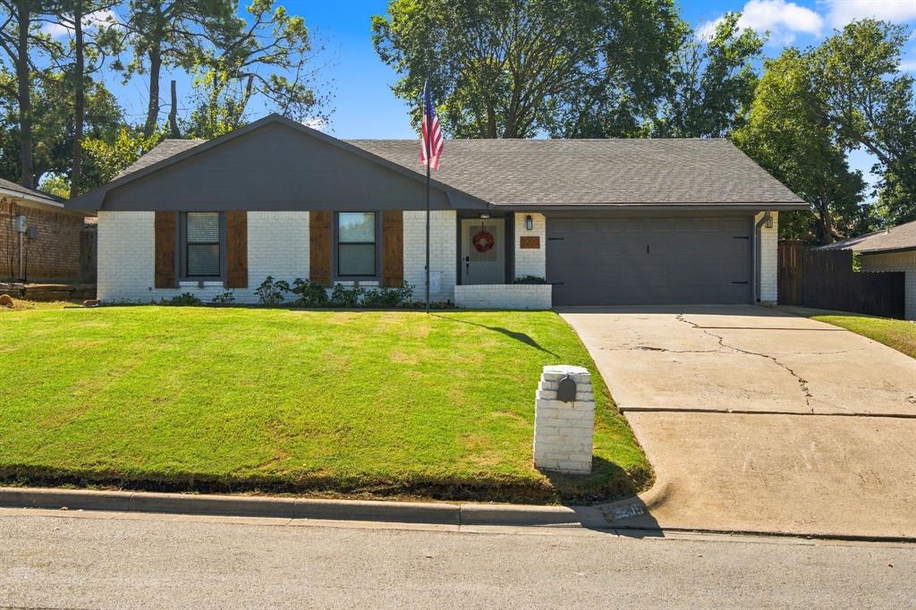2205 Sierra Drive Property Photo 1
