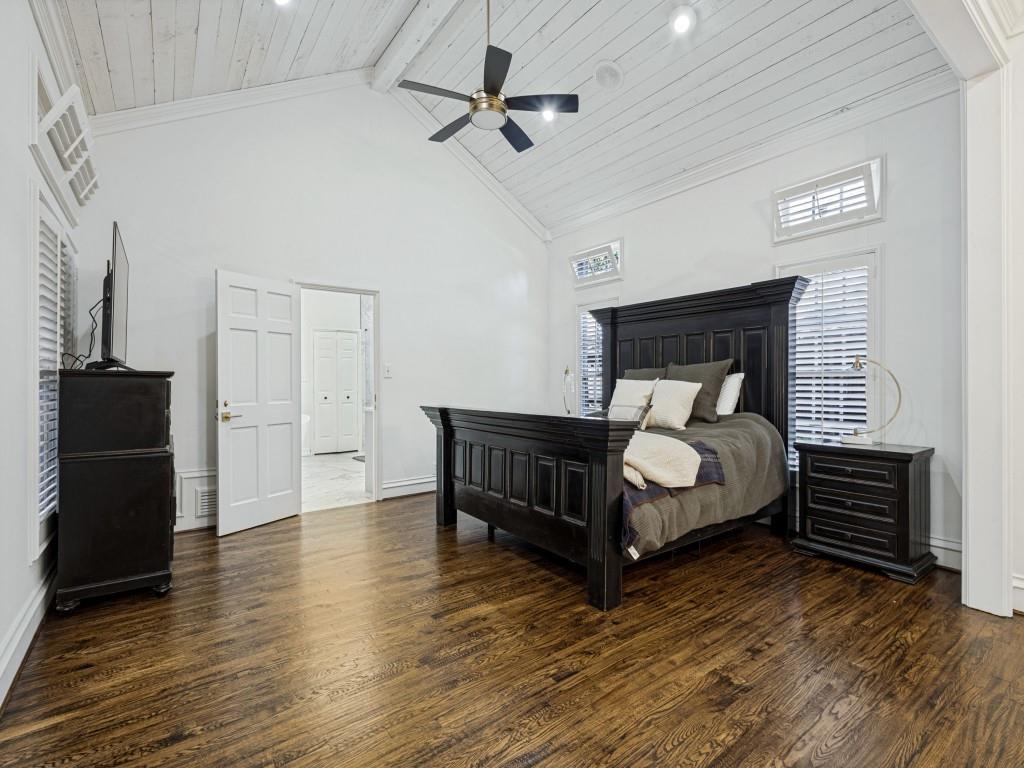 2113 Augusta Property Photo 16