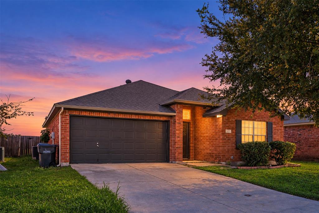 417 Joyce Way Property Photo 2