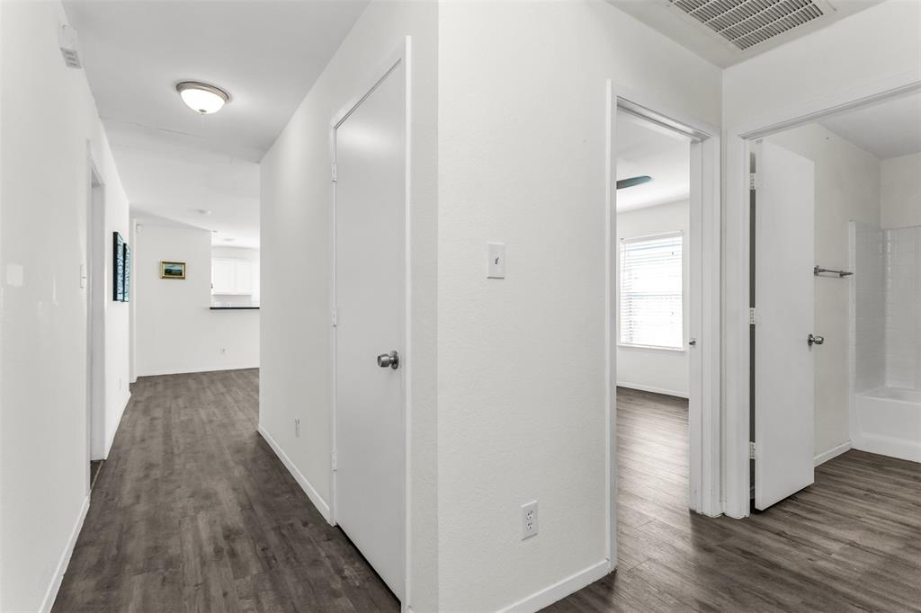 417 Joyce Way Property Photo 3