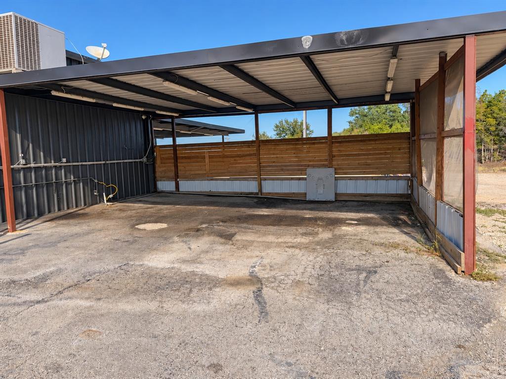 2524 Azle Highway Property Photo 13