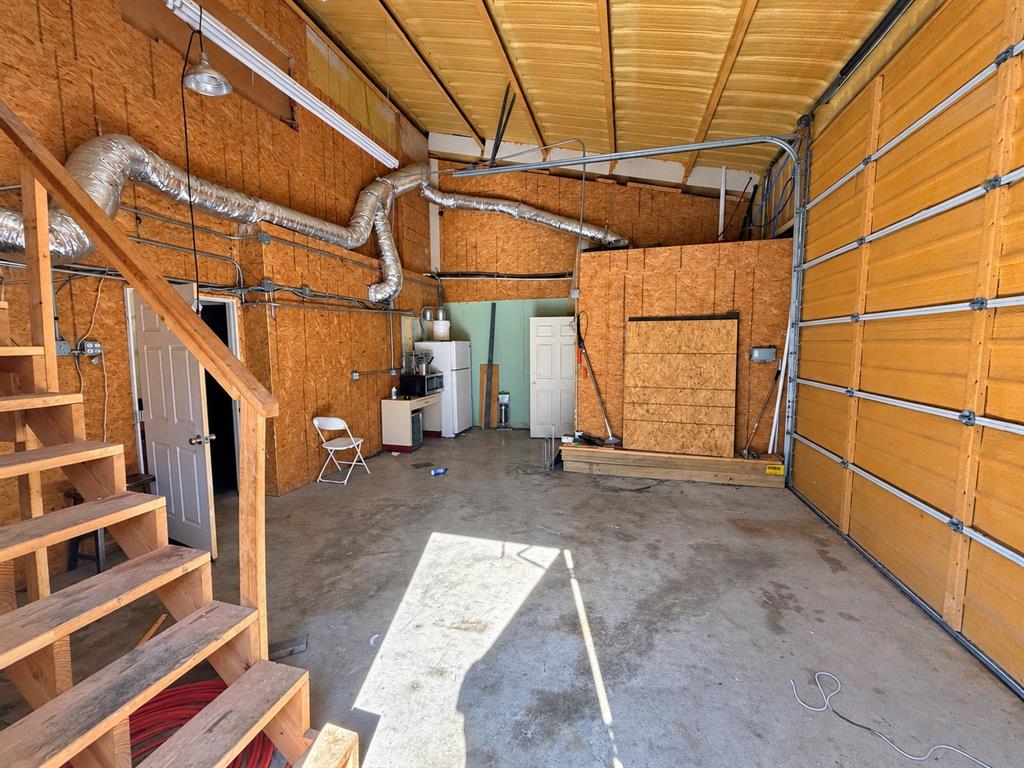 2524 Azle Highway Property Photo 16