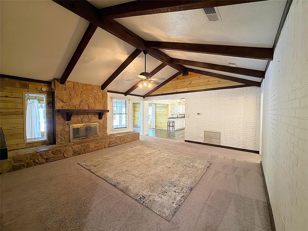 211 Chimney Lane Property Photo 13