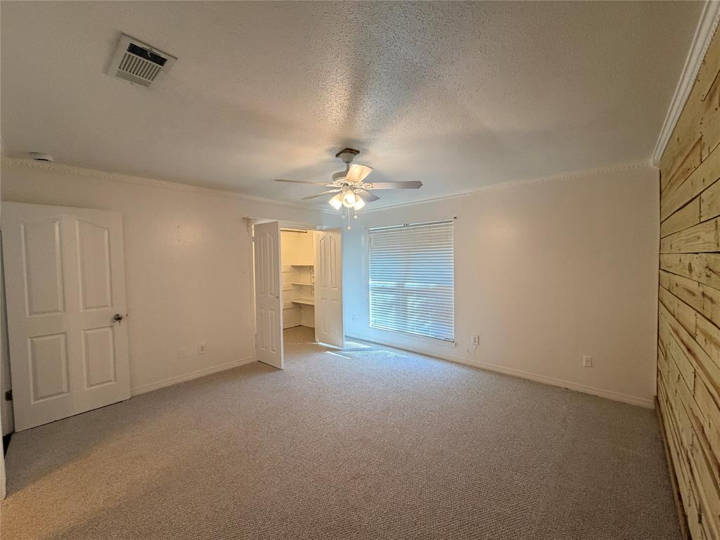 211 Chimney Lane Property Photo 15