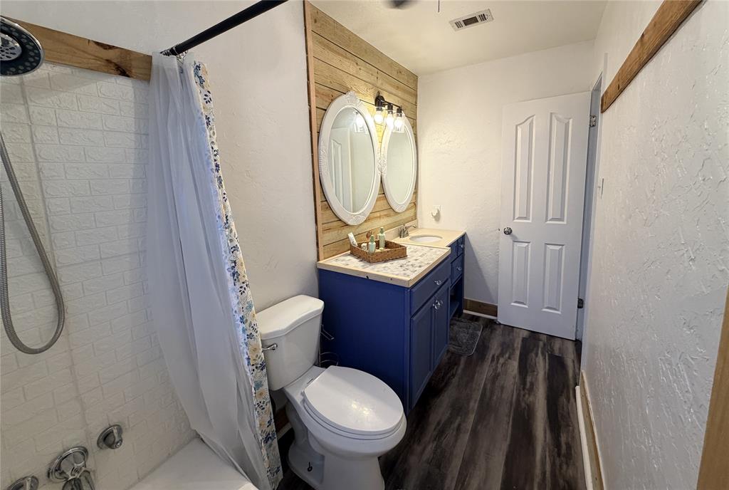 211 Chimney Lane Property Photo 18