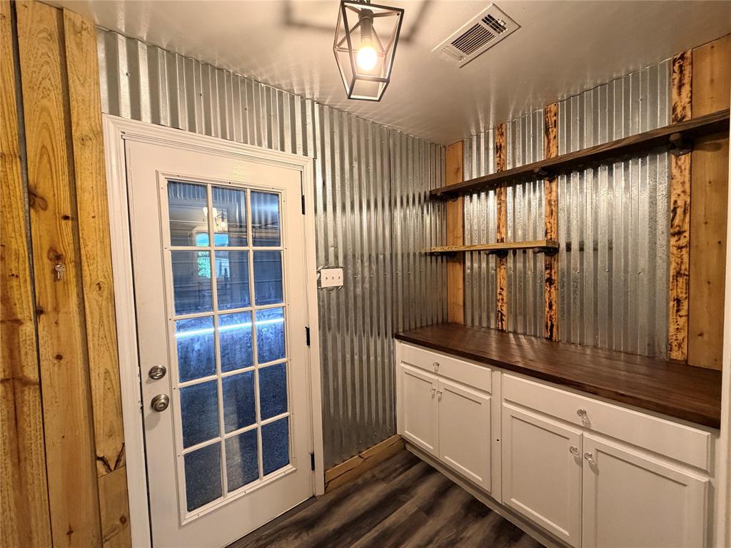 211 Chimney Lane Property Photo 31