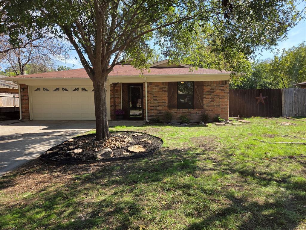 421 Allencrest Drive Property Photo 1