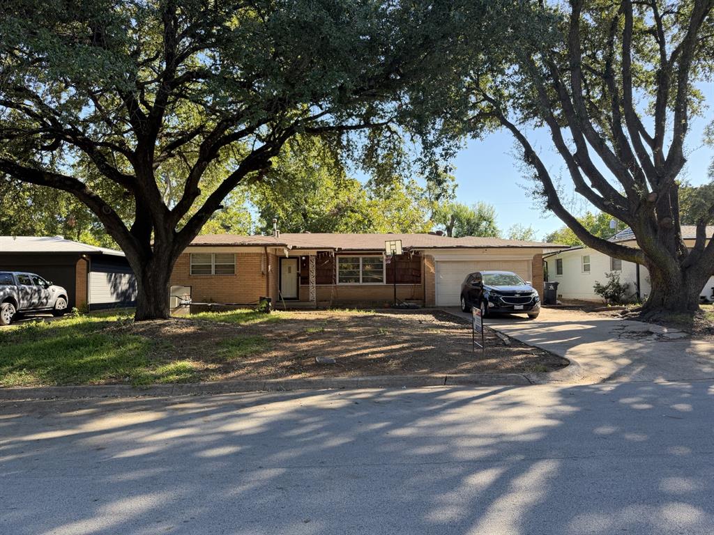 1202 W Tucker Boulevard Property Photo 5