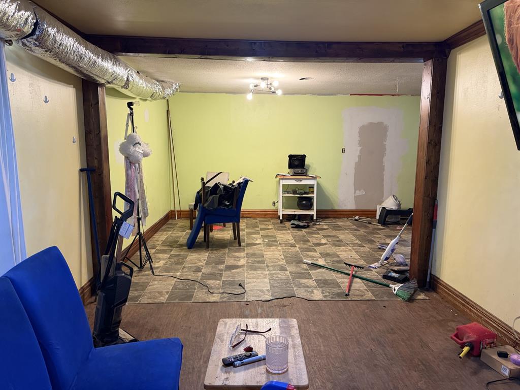 1202 W Tucker Boulevard Property Photo 10