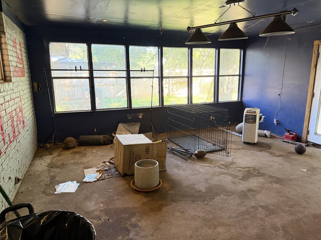 1202 W Tucker Boulevard Property Photo 17
