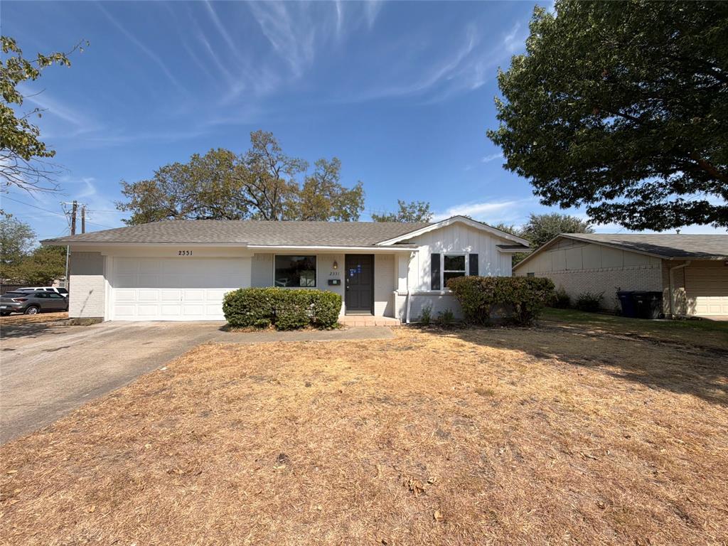 2331 Royal Drive Property Photo 1
