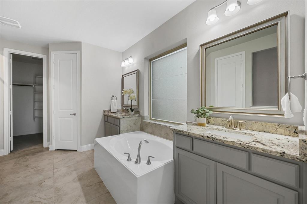 14336 Gatewood Lane Property Photo 6