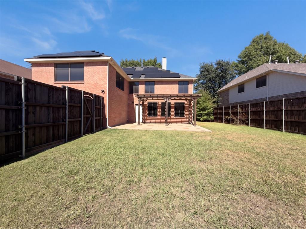 4412 Cedar Valley Drive Property Photo 5