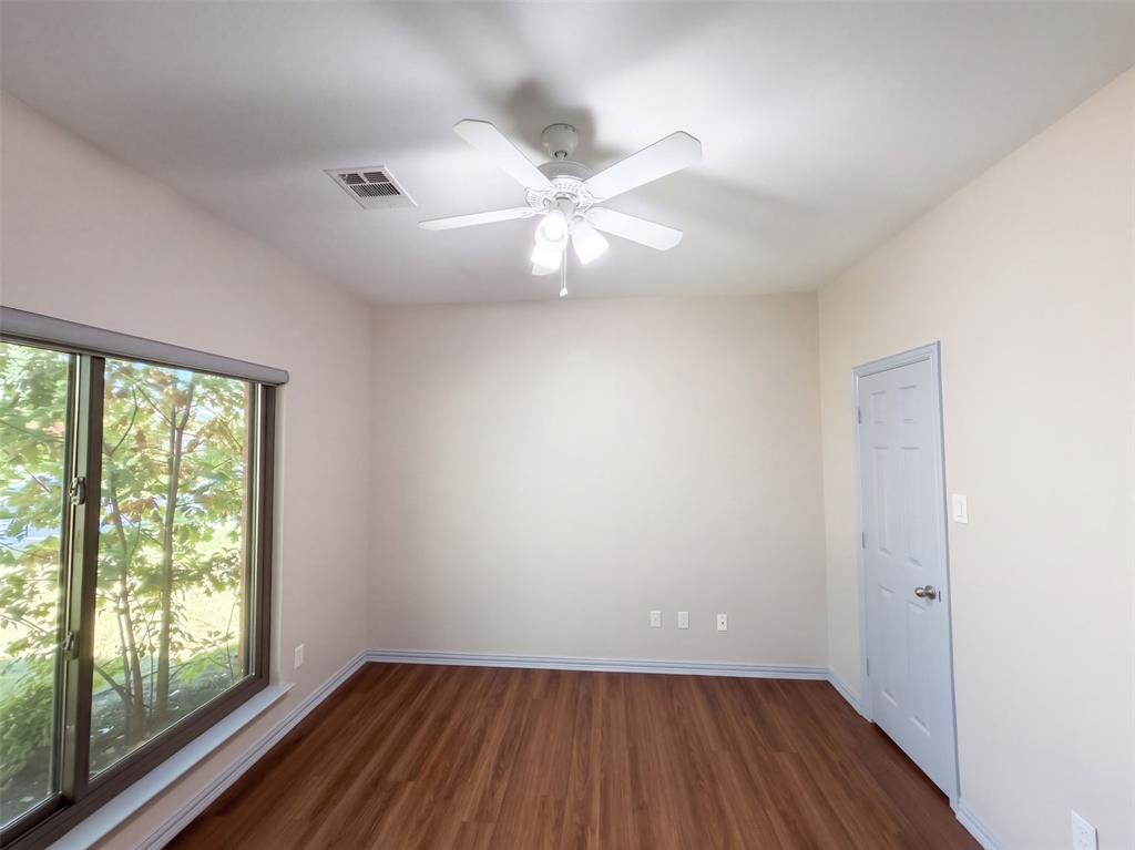 4412 Cedar Valley Drive Property Photo 6