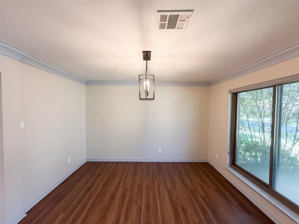 4412 Cedar Valley Drive Property Photo 7