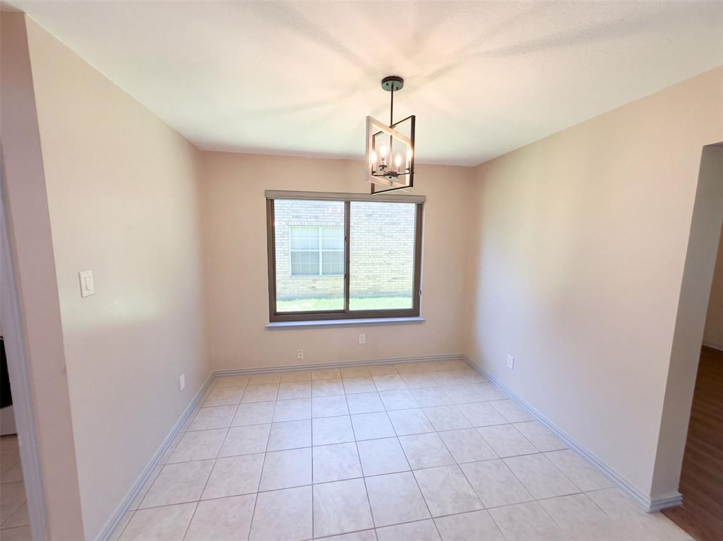 4412 Cedar Valley Drive Property Photo 10