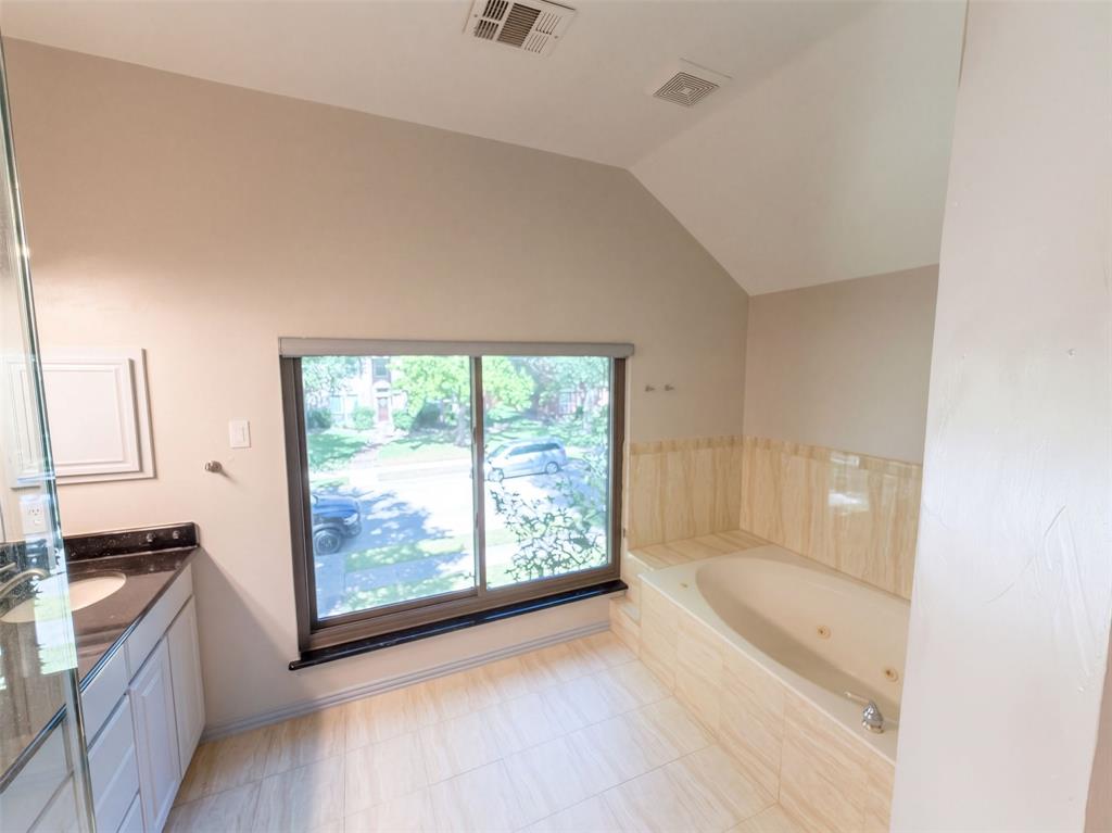 4412 Cedar Valley Drive Property Photo 19