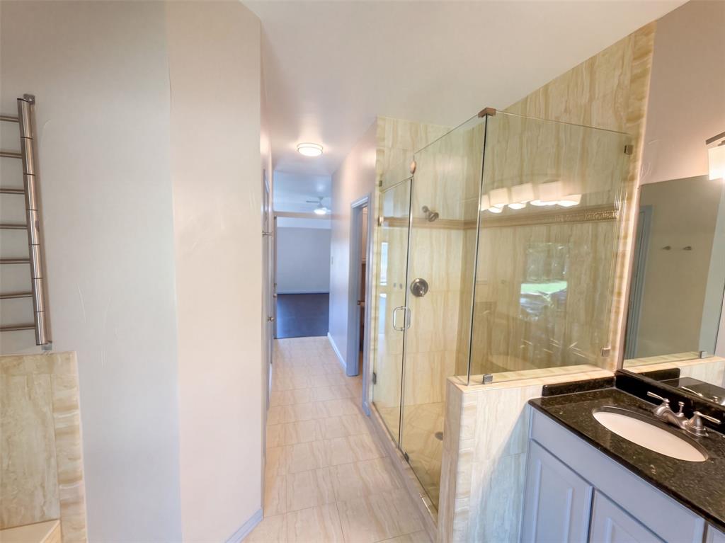 4412 Cedar Valley Drive Property Photo 21