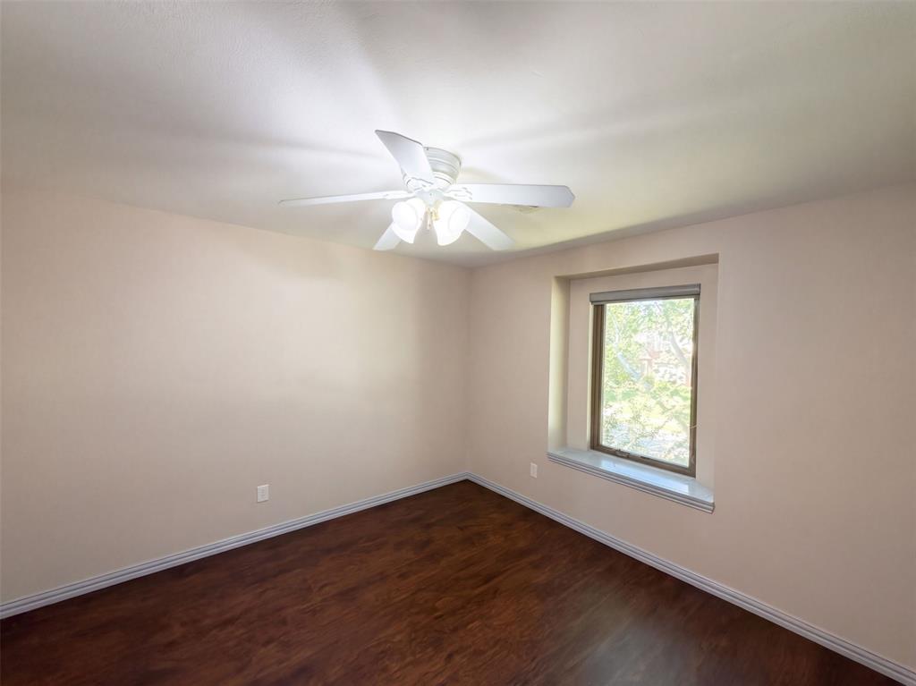4412 Cedar Valley Drive Property Photo 24