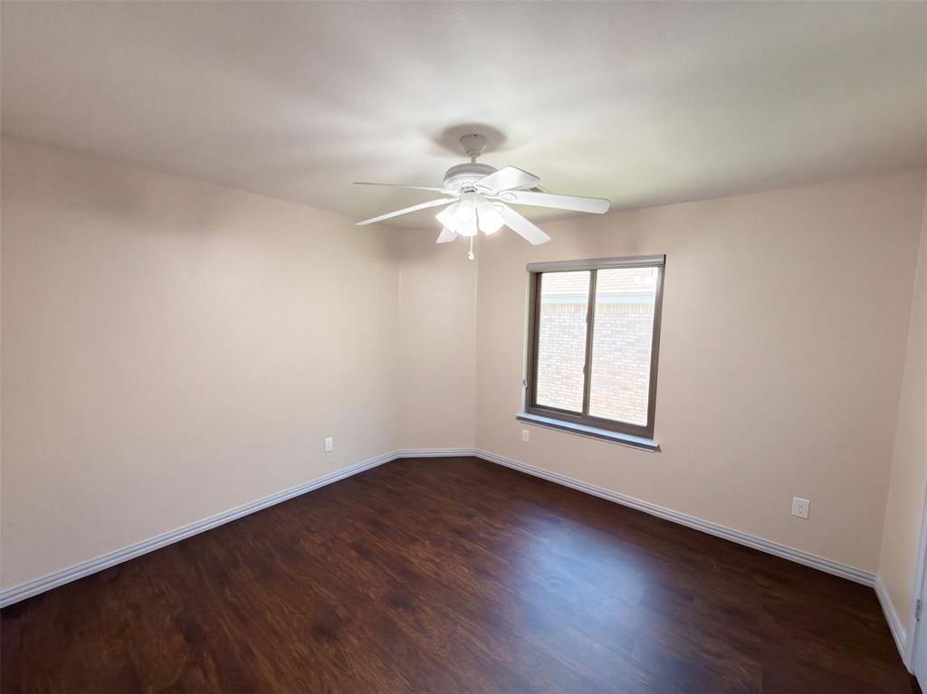 4412 Cedar Valley Drive Property Photo 26