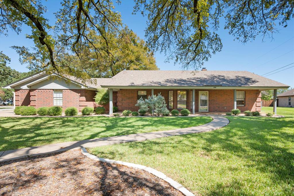5203 Thunderbird Trail Property Photo 1