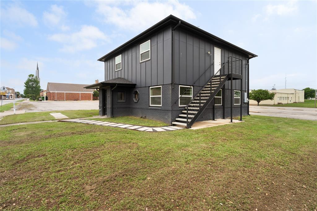 2815 Wesley St Street Property Photo 3