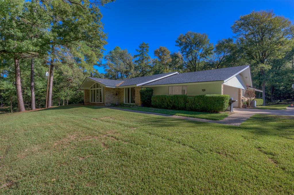 4686 Highway 71 Property Photo 2
