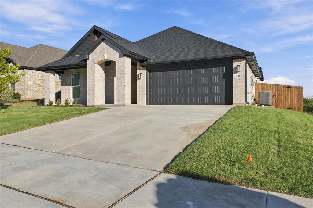 4215 Hummingbird Drive Property Photo 3
