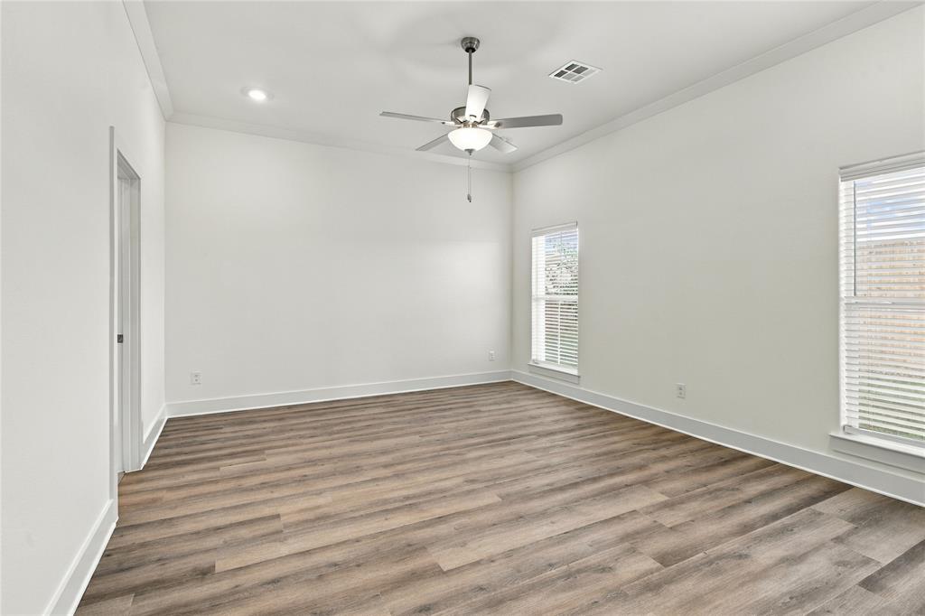 4215 Hummingbird Drive Property Photo 10