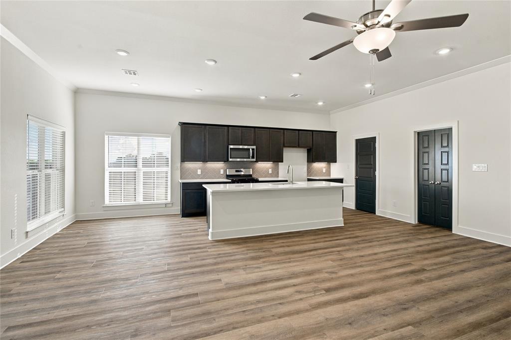 4215 Hummingbird Drive Property Photo 14