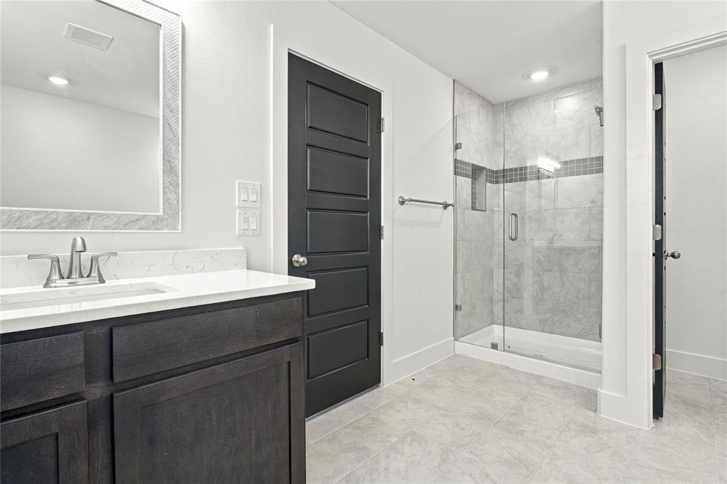 4215 Hummingbird Drive Property Photo 16