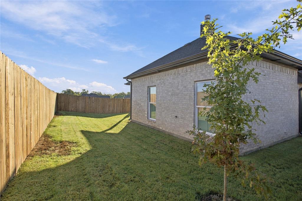 4215 Hummingbird Drive Property Photo 24